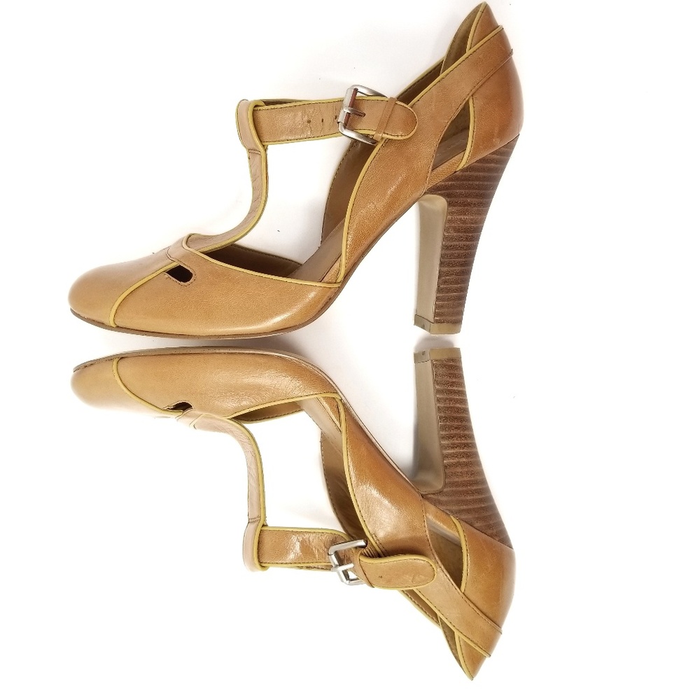 NINE WEST Tan Rocca Mary Jane Heels